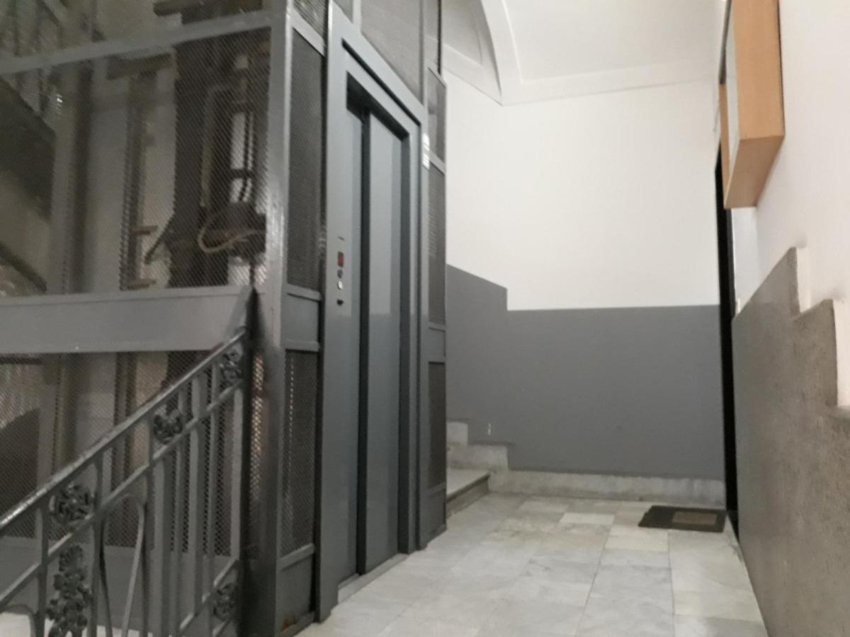 Appartamento City Center ナポリ エクステリア 写真